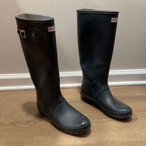 Hunter Tall Rain Boot Navy Size 9